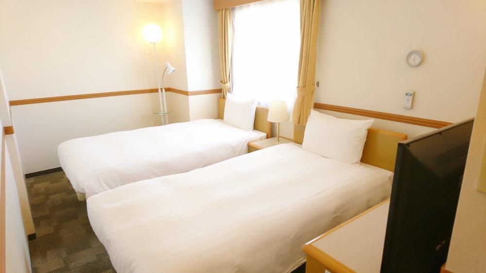 Toyoko Inn Okayama-eki Nishi-guchi Hiroba Eksteriør billede