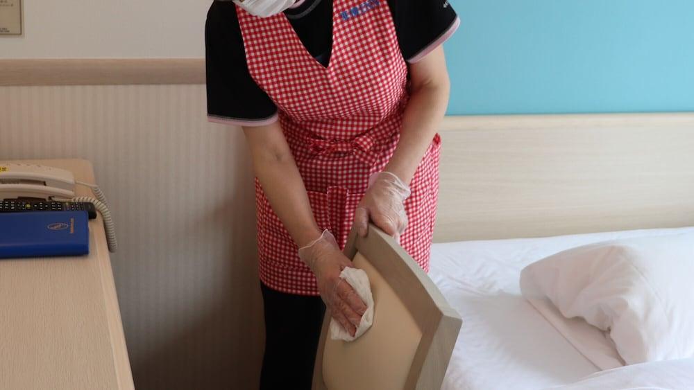 Toyoko Inn Okayama-eki Nishi-guchi Hiroba Eksteriør billede
