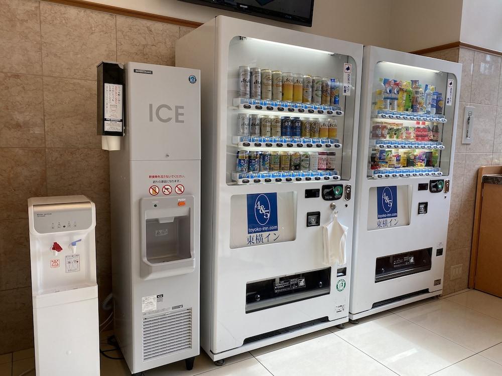 Toyoko Inn Okayama-eki Nishi-guchi Hiroba Eksteriør billede